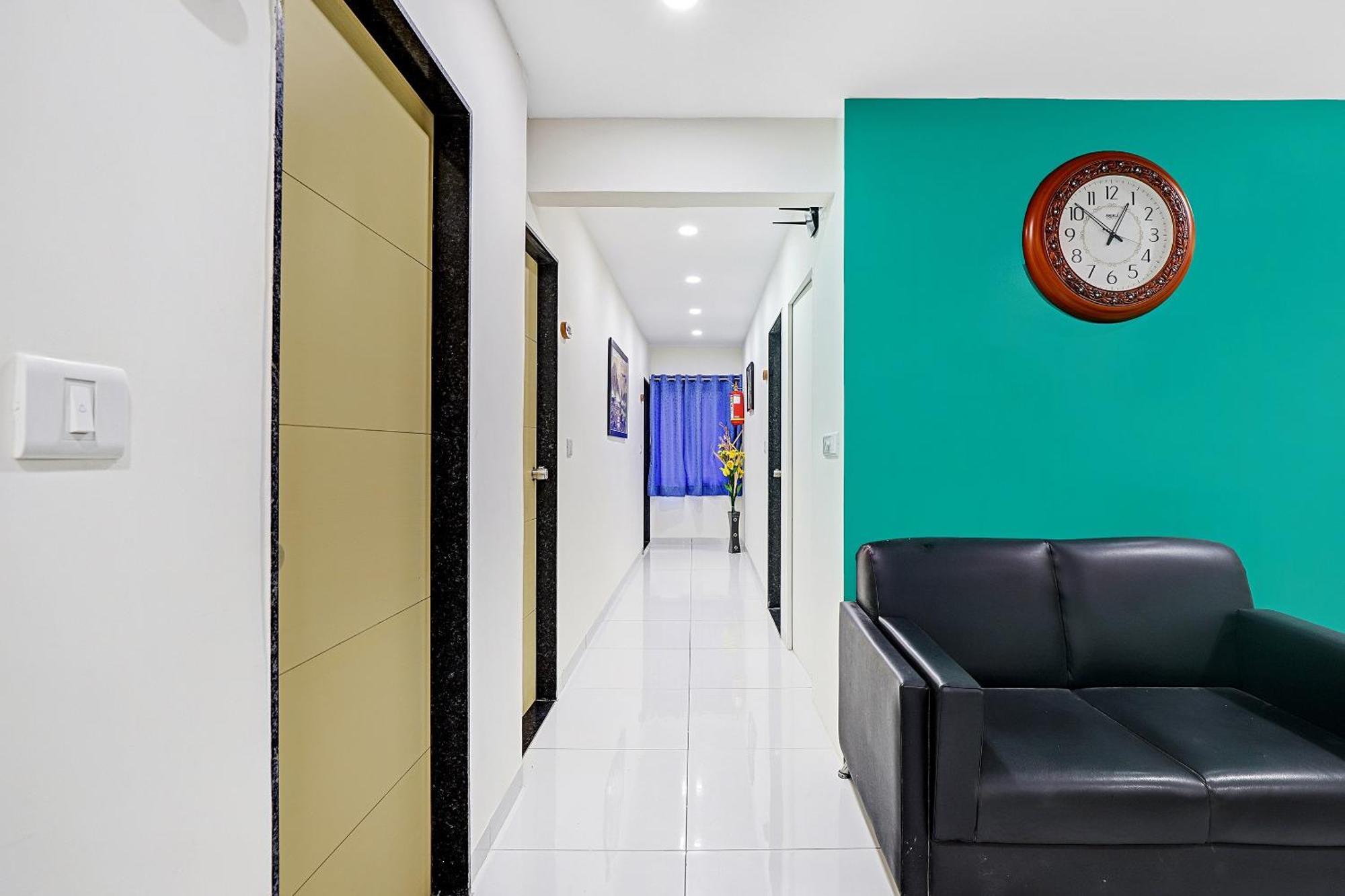 Hotel O La Veera Ahmedabad Exterior photo